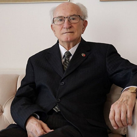 Aliya İzzetbegoviçin yakın çalışma arkadaşlarından İsmet Kasumagiç öldü