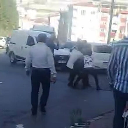 Esenyurt’ta taksiciler arasında yolcu alma kavgası