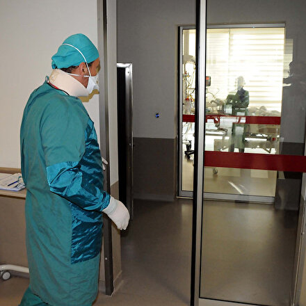 Kayseride pandemi ile mücadele eden doktorun büyük acısı: Babası koronavirüsten hayatını kaybetti