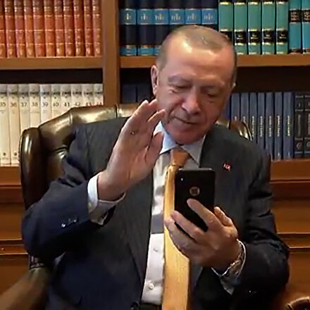 Cumhurbaşkanı Erdoğandan koronavirüsü yenen 120 yaşındaki Menica nineye geçmiş olsun telefonu