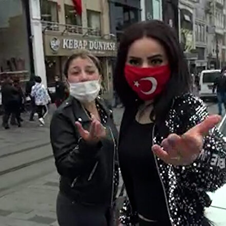 Taksimde maske takmadıkları için ceza yiyen kadınlar, gazetecilere saldırdı