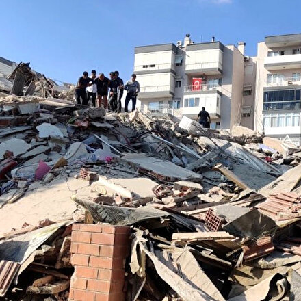 İzmir depreminde hayatını kaybedenlerin sayısı 116ya yükseldi