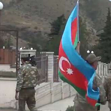 27 yıl sonra Ermenistanın işgalinden kurtarıldı: Azerbaycan ordusu bayrağı dikti