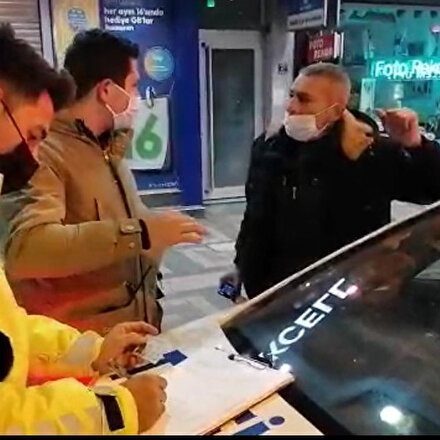Kısıtlamada sokağa çıktı, ceza yiyince tehdit etti: Ben de boş adam değilim, bu cezayı bozdururum