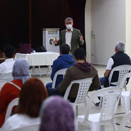 İş görüşmelerinde şaşkınlık oluşturan manzara: 52 kişi çağrıldı 9 kişi katıldı