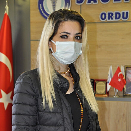 Koronavirüs gerekçesiyle kendisinden alınan oğluna kavuşan Cemile hemşire: Adalet yerini buldu