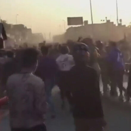 Irakta sokaklar yeniden karıştı: Protestolarda ölü ve yaralılar var