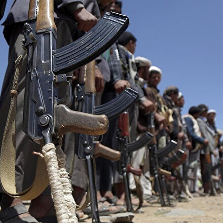 Yemen hükümeti Husilerin Taizde sivilleri infaz ettiğini açıkladı
