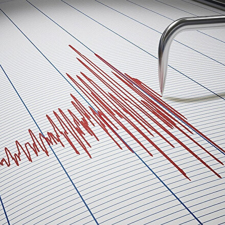 İzmirde 4 büyüklüğünde deprem oldu