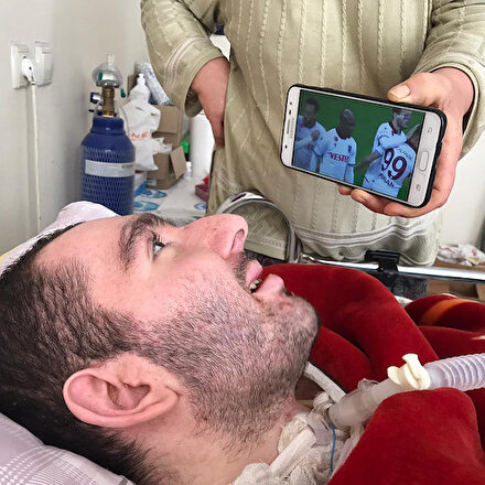 Trabzonda yatağa mahkum Yusuf sadece Nwakaemeye tepki veriyor