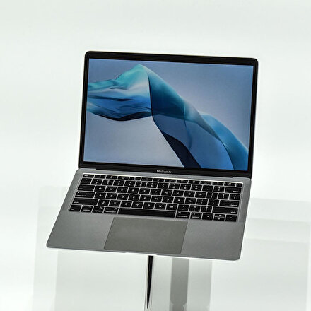 Yeni nesil MacBook Prolarda SD kart yuvası geri dönüyor
