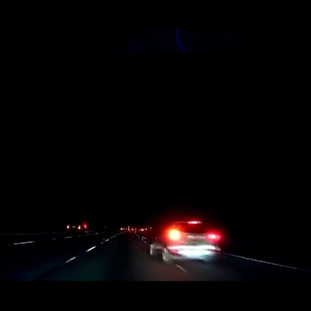 Tesla oto pilot sistemi kazayı önledi