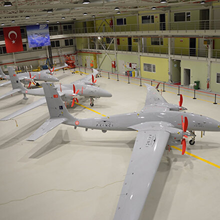Selçuk Bayraktar paylaştı: 3 AKINCI bir yerde