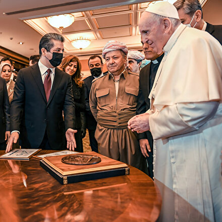 Papa: Terörizme ve dinin manipüle edilmesine hayır diyoruz