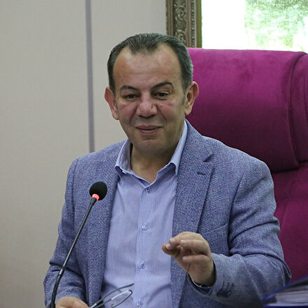 Bolu Belediye Başkanı Özcandan yanlış imsakiye özrü: Allahtan iftar saatini önce yazmamışız, daha çok sevap kazanan olmuştur