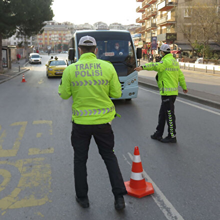 İstanbulda sıkı denetim: Hafta sonu 18 bin 805 polis, 2 bin 357 jandarma görev alacak