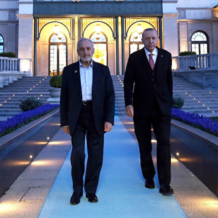 Cumhurbaşkanı Erdoğan, Oğuzhan Asiltürk ile iftar yaptı