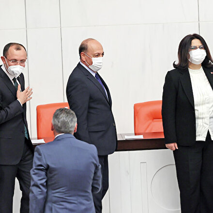 Kabineye 3 yeni isim: Yemin ederek başladılar