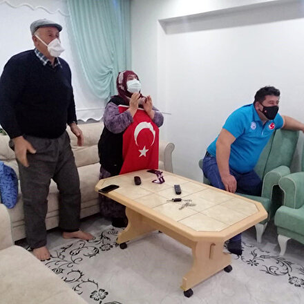 Rıza Kayaalpin baba evinde şampiyonluk sevinci
