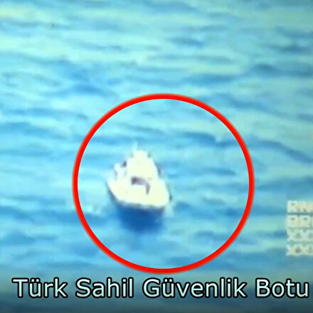 Yunanistanın ölüme terk ettiği göçmenler kurtarıldı: O anlar kamerada