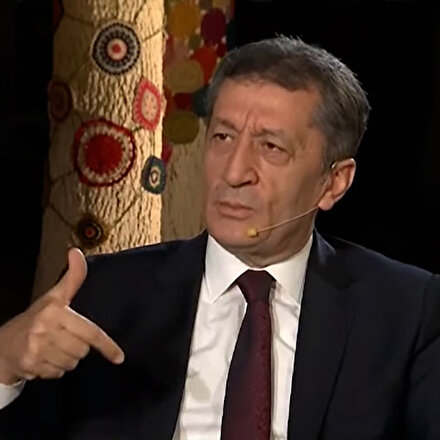 Milli Eğitim Bakanı Selçuk: Benzer soru iddiaları tamamen dedikodu