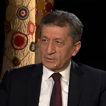 Milli Eğitim Bakanı Selçuk: Okulları öğretmenlerimiz için kapattık