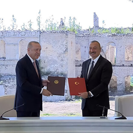 Erdoğan ve Aliyev Karabağda Şuşa Beyannamesini imzaladı