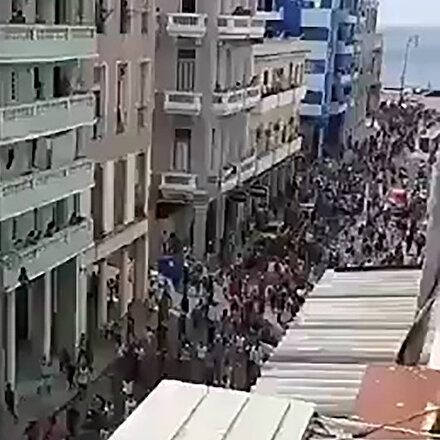 Kübada halk sokağa döküldü
