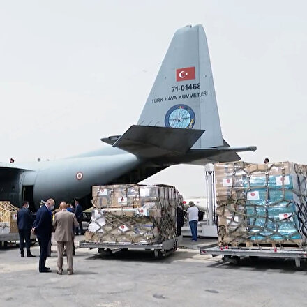 Türkiyenin gönderdiği tıbbi yardım malzemeleri Tunusa ulaştı