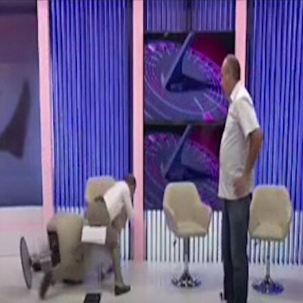 Moldova eski İçişleri Bakan Yardımcısı ve eski Cumhurbaşkanı Danışmanı canlı yayında kavga etti