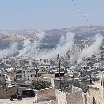 Afrinde PKKlı teröristler sivillere saldırdı