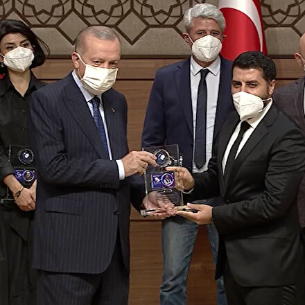 Albayrak Medyaya Altıncı Anadolu Medya töreninde çifte ödül