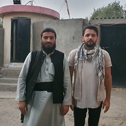Yeni Şafak sordu: Taliban askeri nasıl geçinir? Nasıl evlenir? Hiç birini öldürdü mü?