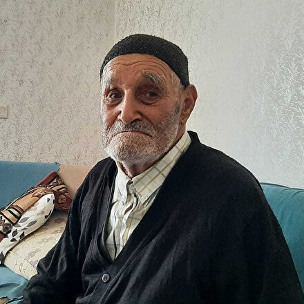 107 yaşındaki Osman Dede 40 yıl önce evi terk eden oğlunu arıyor