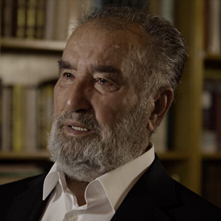 Hayrettin Karaman İmam Hatip anısını gözyaşlarıyla anlattı