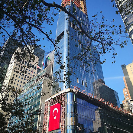 New Yorktaki Türkevi inşaatının 4 yıllık yapım süreci 1,5 dakikalık videoda: İki ayrı kamerayla çekildi