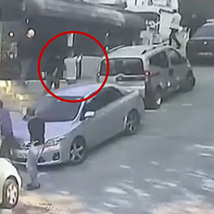 Küçükçekmecede silahlı kavga: Pusu kurup husumetlisine ateş açtı