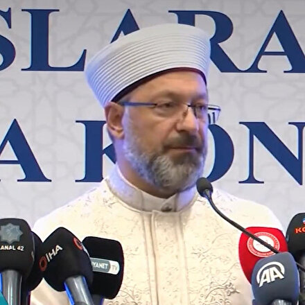 Diyanet İşleri Başkanı Erbaş: İslamı gölgelemek isteyen şer odaklarına rağmen Allah nurunu tamamlayacak