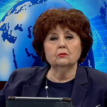 Halk TV sunucusu Ayşenur Arslan Milli Deniz Topu’nu alaya aldı: Tenis topu değil değil mi?