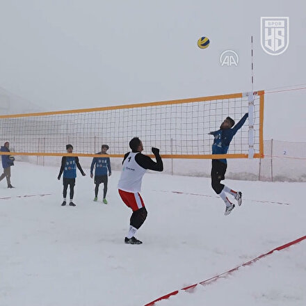 Sivasta Kar Voleybol Turnuvası başladı