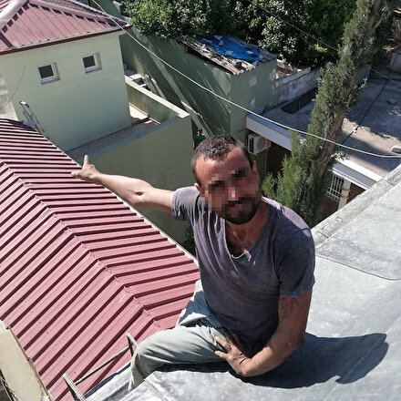 Cami kubbesinin bakır kaplamasını çalarken muhtara yakalandı