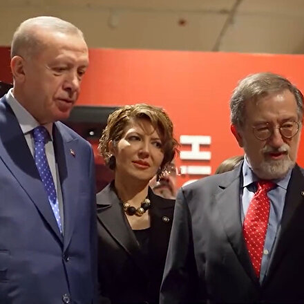 Cumhurbaşkanı Erdoğan Türk Müziği Tarihi Sergisi’ni gezdi