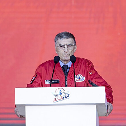 Nobel ödüllü Türk bilim insanı Aziz Sancar TEKNOFEST Azerbaycanda gençlere seslendi: Yenilgiyi asla kabul etmeyin
