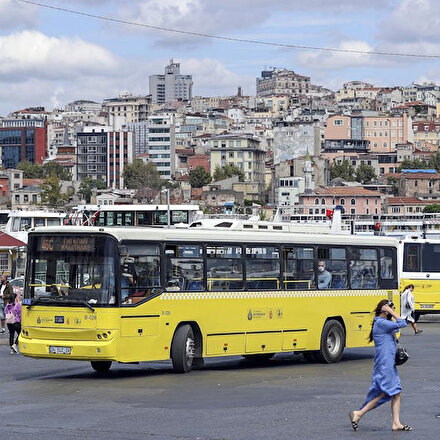 İstanbul Valiliğinden yarın için toplu ulaşım araçları kullanılması önerisi