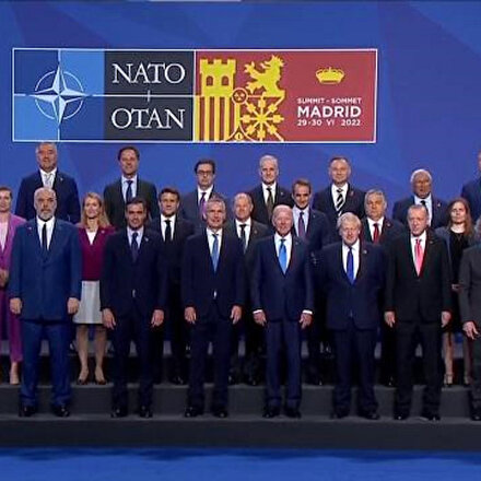 NATO liderlerinden aile fotoğrafı: Madriddeki kritik zirve başladı