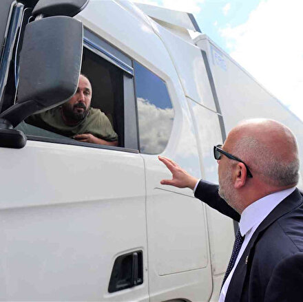 Bakan yardımcısı: Bayram öncesi gümrük kapılarındaki tır kuyruklarını eriteceğiz