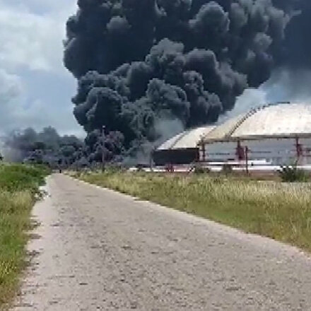 Kübada petrol tesisinde yangın