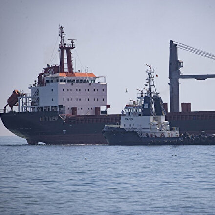 Ukraynadan denize açılan mısır yüklü Navi Star Çanakkale Boğazından geçti