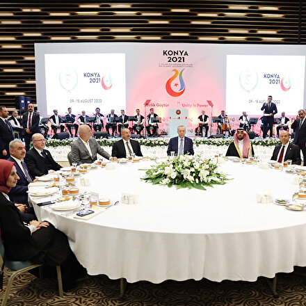 Cumhurbaşkanı Erdoğan 5. İslami Dayanışma Oyunlarına katılan ülkelerin lideriyle yemek yedi