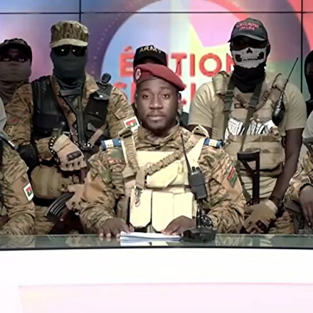 Burkina Fasoda darbe: Ordu iktidara el koydu